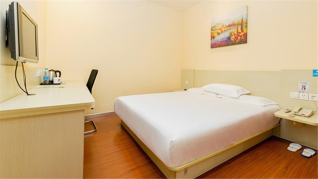 Hanting Hotel Guangzhou Sanyuanli Metro Station Exterior foto