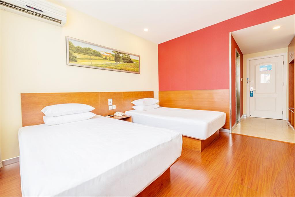Hanting Hotel Guangzhou Sanyuanli Metro Station Exterior foto